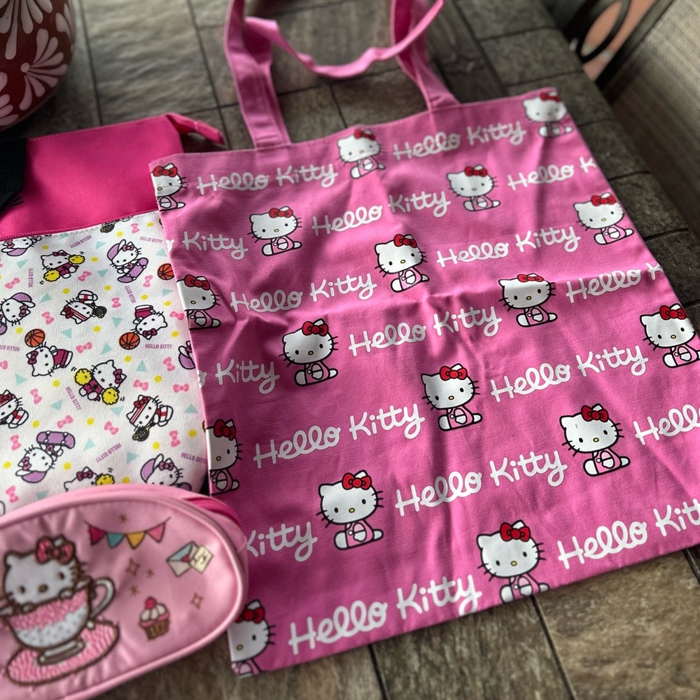 NWT Authentic Hello Kitty Bundle - Picture 4 of 12